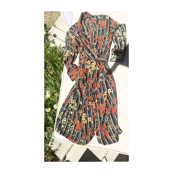 Zara Dresses & Skirts - ZARA Floral Bloom Midi Wrap Dress